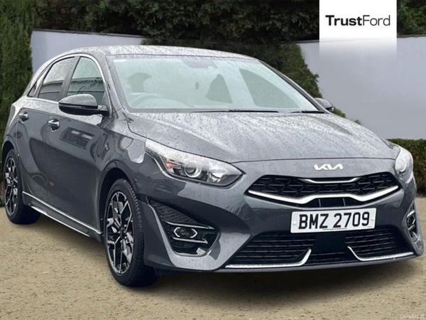 Kia Ceed Hatchback, Petrol, 2023, Grey