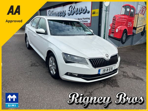 Skoda Superb Hatchback, Diesel, 2019, White