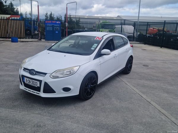 Ford Focus Hatchback, Diesel, 2011, White