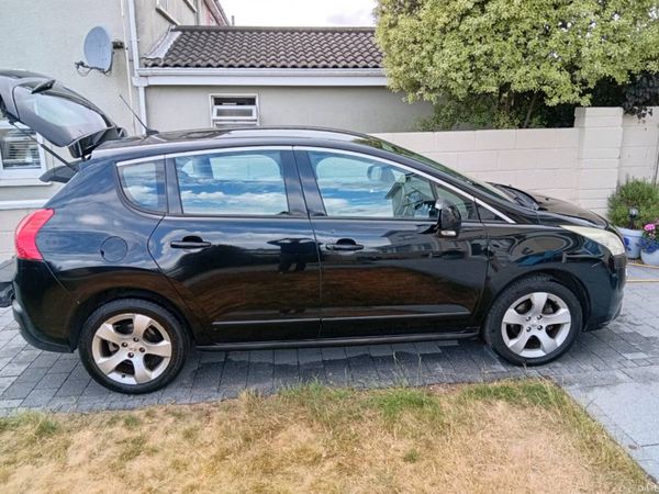 Peugeot 3008 MPV, Diesel, 2011, Black