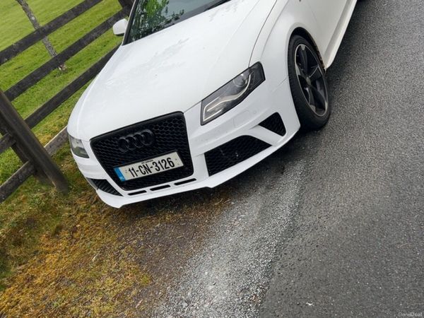 Audi A4 Saloon, Diesel, 2011, White