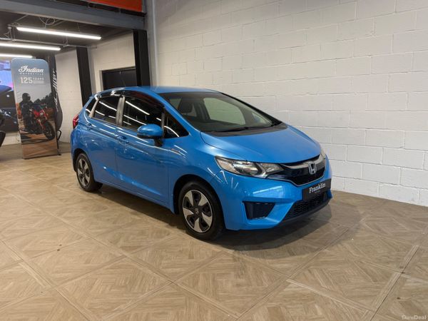 Honda Fit Hatchback, Petrol Hybrid, 2015, Blue