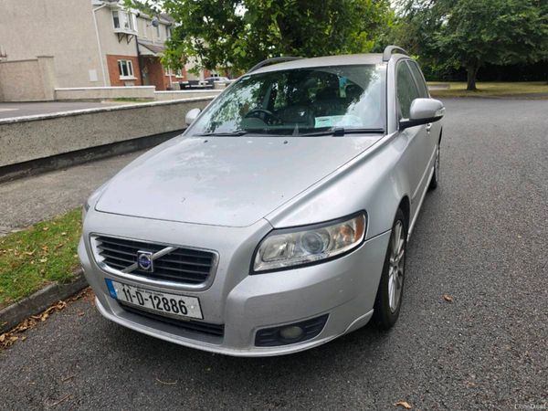 Volvo V50 Estate, Diesel, 2011, Silver