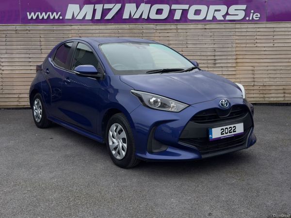 Toyota Yaris Hatchback, Petrol Hybrid, 2022, Blue