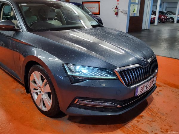 Skoda Superb Hatchback, Diesel, 2020, Black