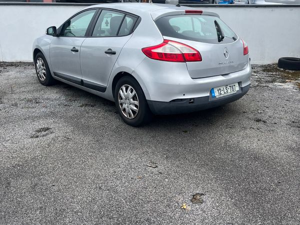 Renault Megane Hatchback, Diesel, 2012, Silver