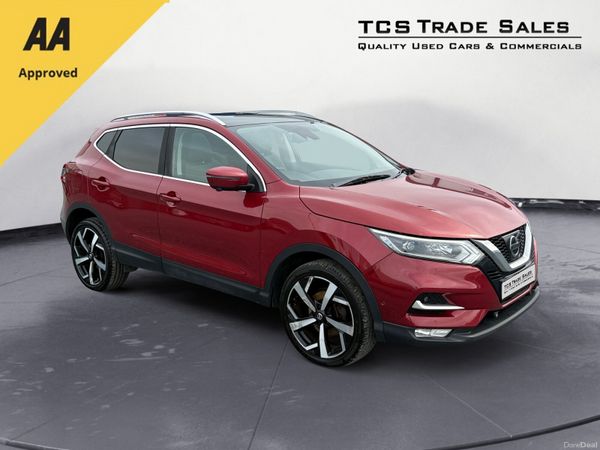 Nissan Qashqai SUV, Diesel, 2018, Red