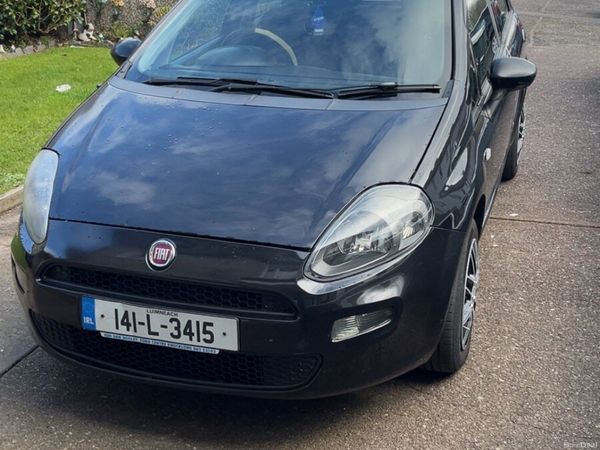 Fiat Punto Hatchback, Petrol, 2014, Black