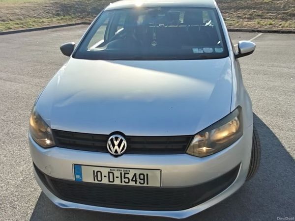 Volkswagen Polo Hatchback, Petrol, 2010, Silver