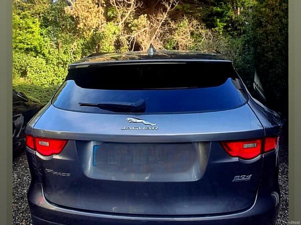 Jaguar F-Pace SUV, Diesel, 2016, Grey