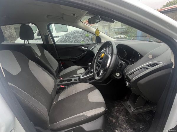 Ford Focus Hatchback, Petrol, 2013, White