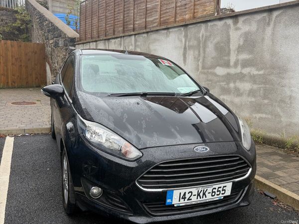 Ford Fiesta Hatchback, Petrol, 2014, Black