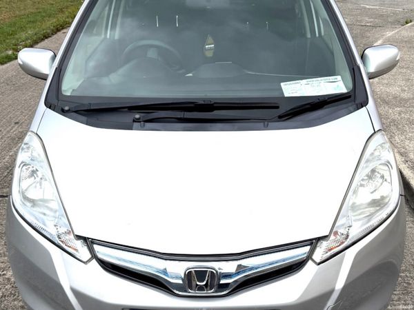 Honda Fit Hatchback, Petrol Hybrid, 2013, Silver