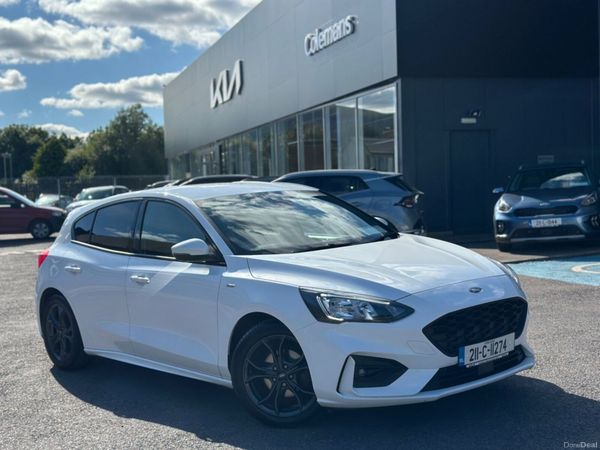 Ford Focus Hatchback, Diesel, 2021, White