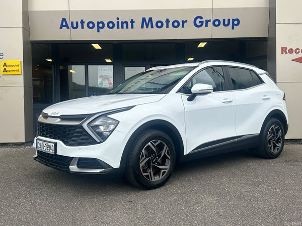 Kia Sportage SUV, Diesel Hybrid, 2023, White