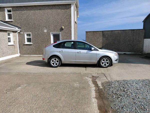 Ford Focus Hatchback, Diesel, 2011, Silver