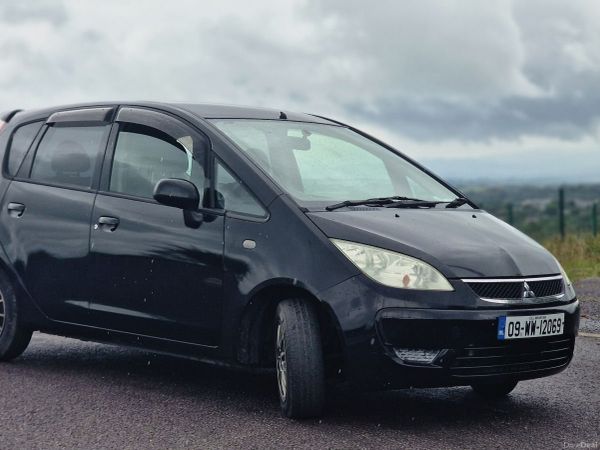 Mitsubishi Colt MPV, Petrol, 2009, Black