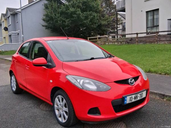 Mazda Mazda2 Hatchback, Petrol, 2010, Red