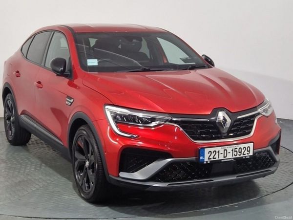 Renault Arkana Hatchback, Petrol, 2022, Red