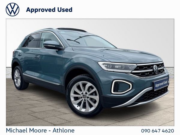 Volkswagen T-Roc SUV, Petrol, 2022, Blue