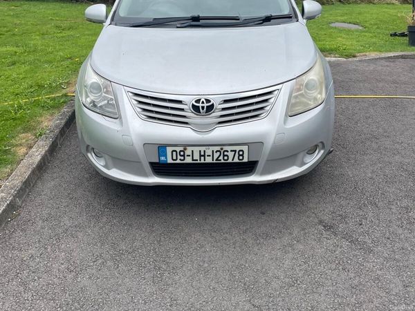 Toyota Avensis Estate, Diesel, 2009, Silver