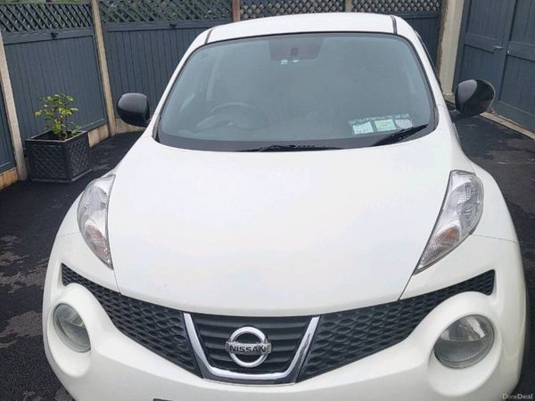 Nissan Juke SUV, Petrol, 2013, White