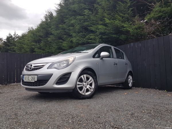 Opel Corsa Hatchback, Petrol, 2014, Silver