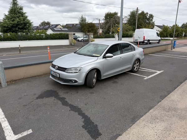 Volkswagen Jetta Saloon, Petrol, 2014, Silver