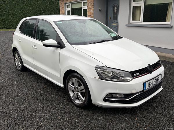Volkswagen Polo Hatchback, Petrol, 2016, White