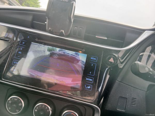 Toyota Corolla Saloon, Diesel, 2017, Red