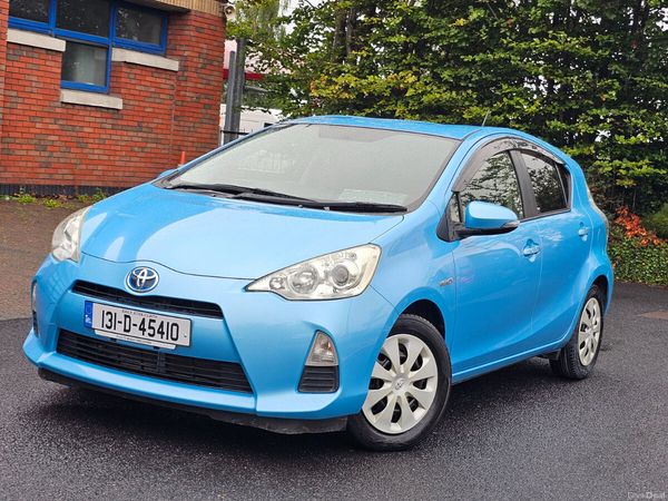 Toyota Aqua Hatchback, Petrol Hybrid, 2013, Blue