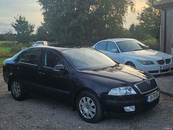 Skoda Octavia Hatchback, Petrol, 2008, Black
