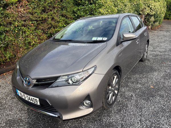 Toyota Auris MPV, Petrol Hybrid, 2015, Bronze