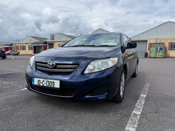 Toyota Corolla Saloon, Petrol, 2010, Blue