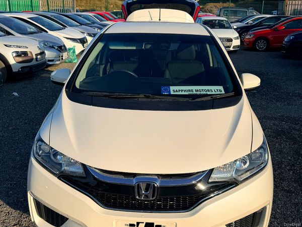 Honda Fit Hatchback, Petrol Hybrid, 2015, White