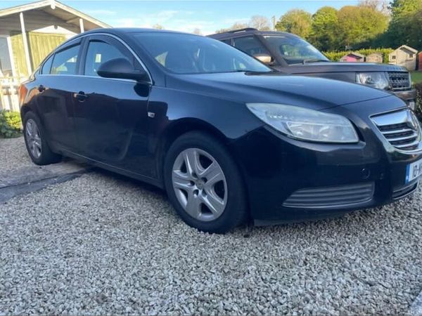 Vauxhall Insignia Hatchback, Diesel, 2010, Black