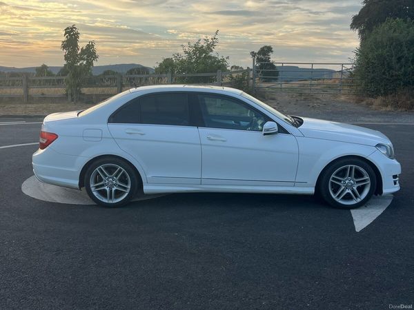 Mercedes-Benz C-Class Saloon, Diesel, 2012, White