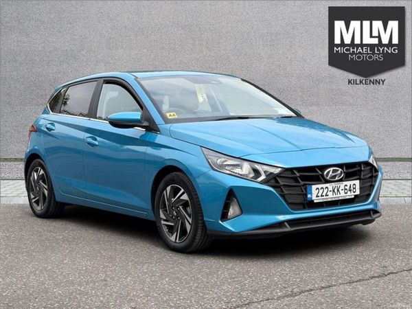 Hyundai i20 Hatchback, Petrol, 2022, Blue