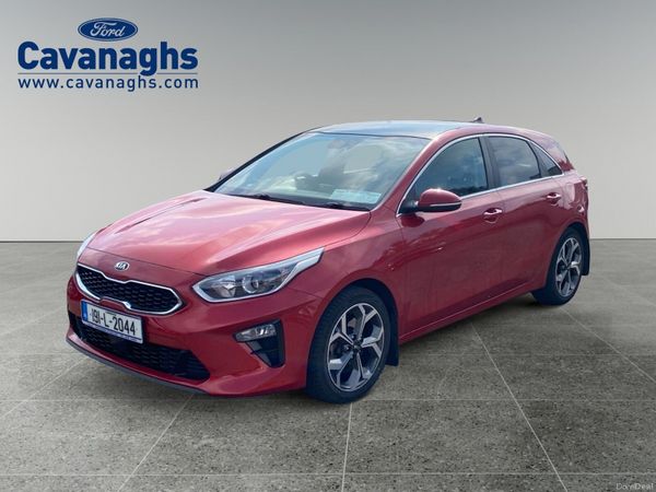 Kia Ceed Hatchback, Diesel, 2019, Red