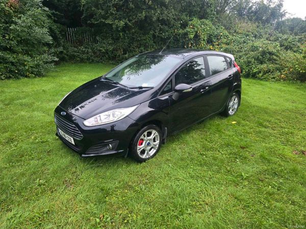 Ford Fiesta Hatchback, Petrol, 2015, Black