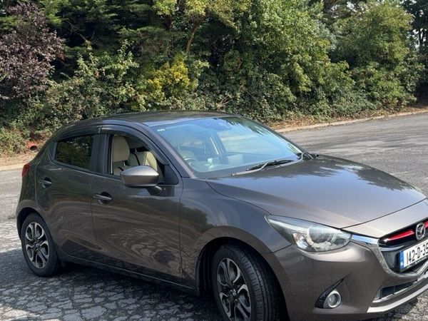 Mazda Demio MPV, Diesel, 2014, Grey