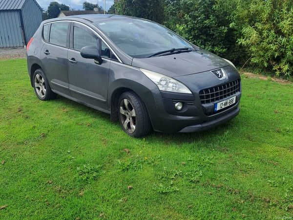 Peugeot 3008 MPV, Diesel, 2012, Grey