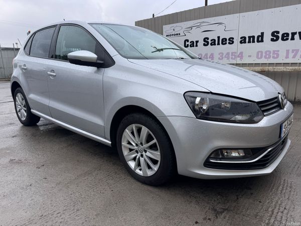 Volkswagen Polo Hatchback, Petrol, 2015, Silver