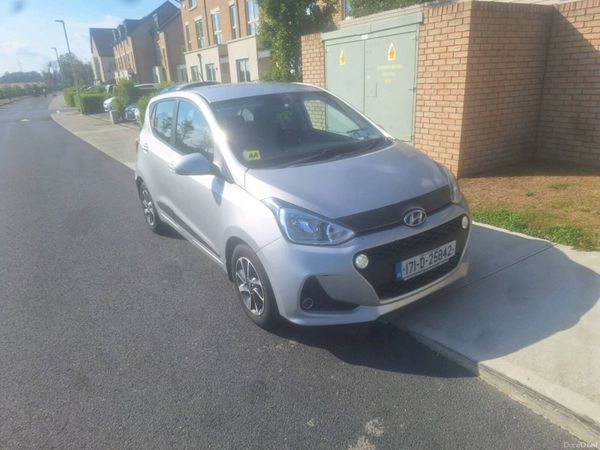 Hyundai i10 Hatchback, Petrol, 2017, Grey