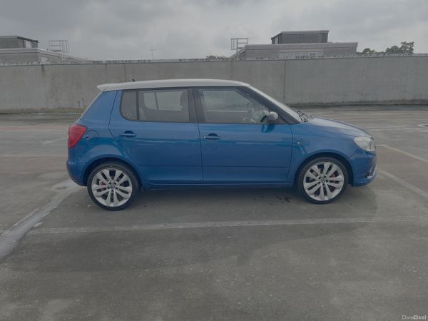 Skoda Fabia Hatchback, Petrol, 2012, Blue