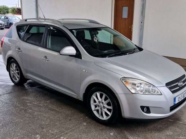 Kia Ceed Estate, Diesel, 2010, Silver