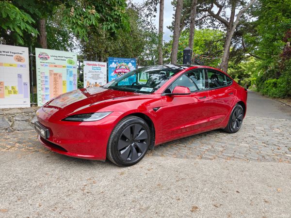 Tesla Model 3 Saloon, Electric, 2025, Red
