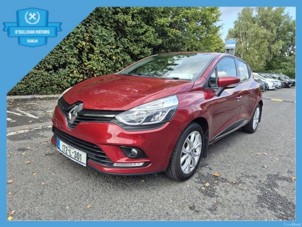 Renault Clio Hatchback, Petrol, 2017, Red