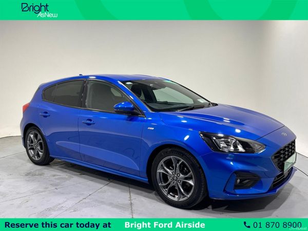 Ford Focus Hatchback, Petrol Hybrid, 2021, Blue