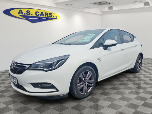 Opel Astra Hatchback, Diesel, 2019, White